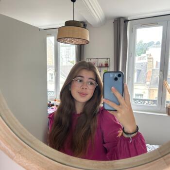 Babysitter in Le Havre: Charlène