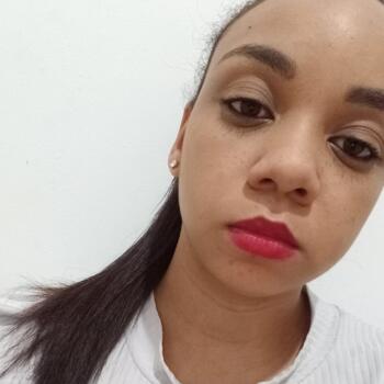 Babysitter Contagem: Aline