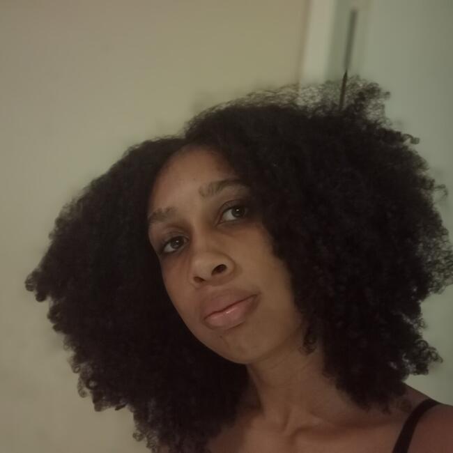 Babysitter in Salvador: Jamile