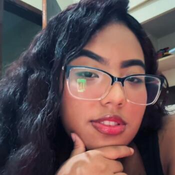 Babá em Tijucas: Hevellin