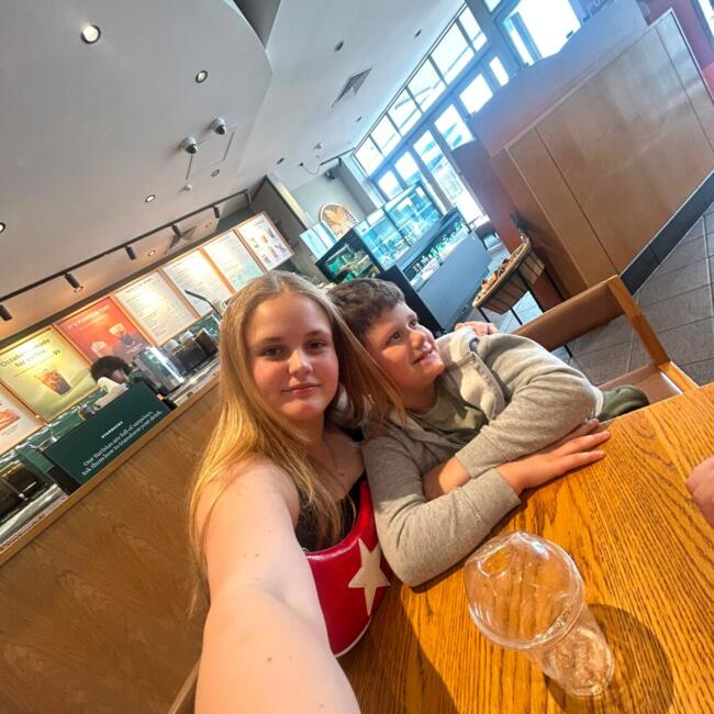 Babysitter in Lower Hutt: Holly
