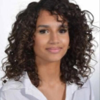 Babysitter in Conches-sur-Gondoire: Rym