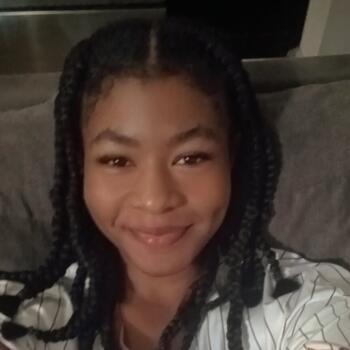 Babysitter in Valdosta: Avril