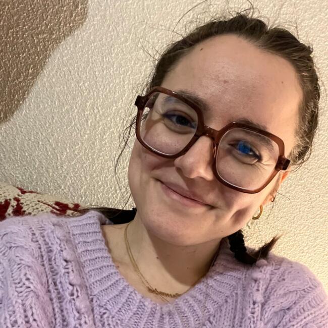 Babysitter in Paris: Cassandra