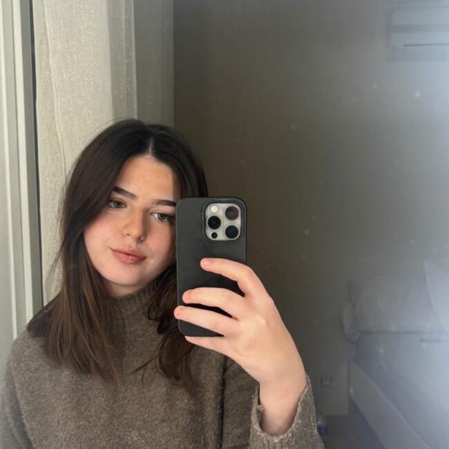 Babysitter in Troyes: Lea