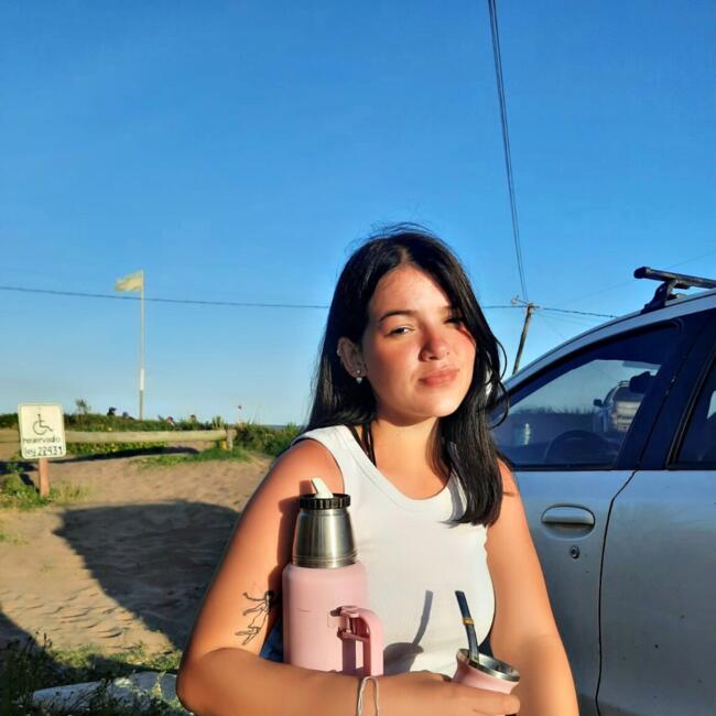 Babysitter in Vicente López: Camila