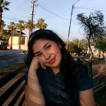 Babysitter in Tijuana: Andrea