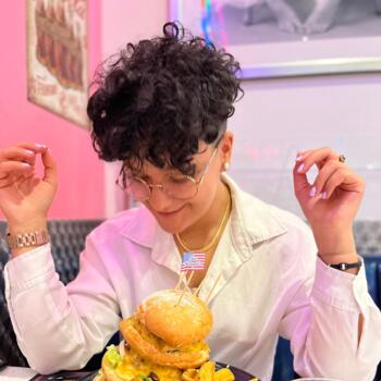 Babysitter in Saint-Ouen: Dounia