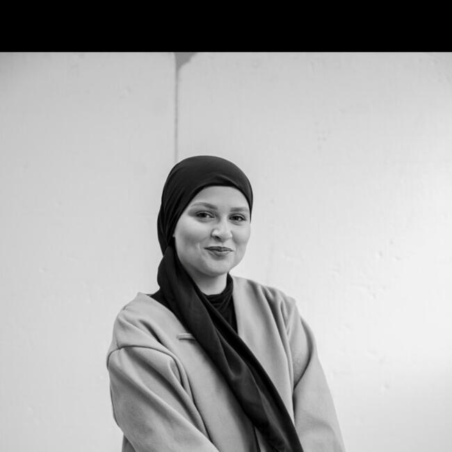 Babysitter in Fontaines-sur-Saône: Kenza