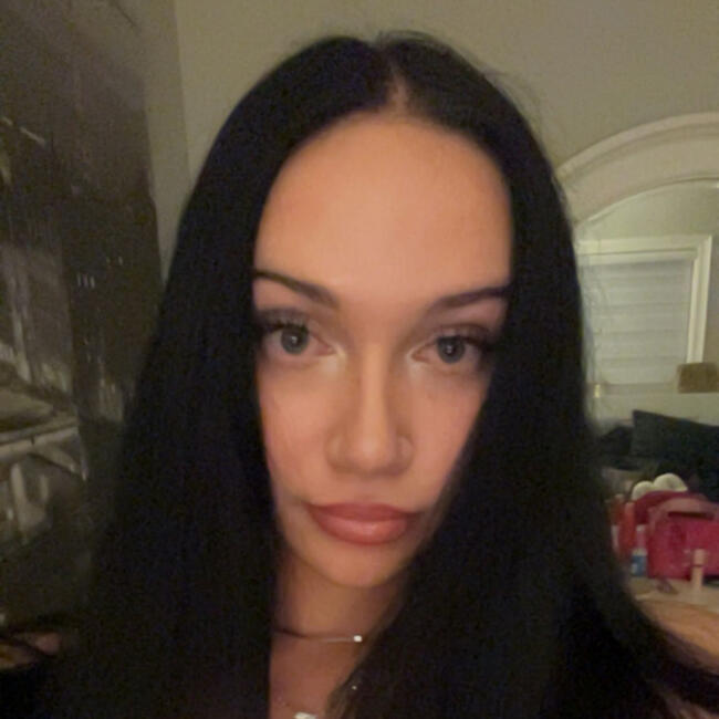 Baby-sitter in Milton: Emma