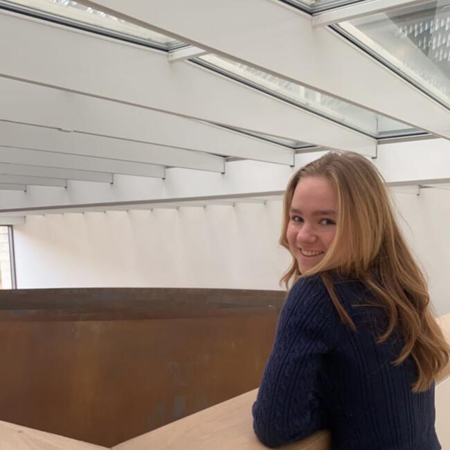 Babysitter in Haarlem: Nora