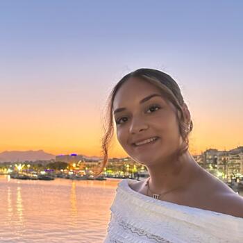 Babysitter Naaldwijk: Lola