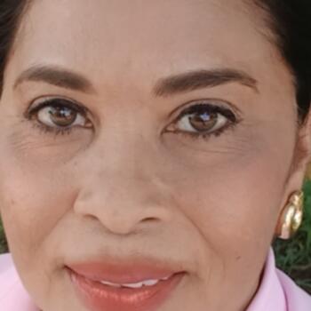 Babysitter in Heredia: Yesenia