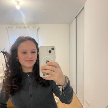 Babysitter in Thorigné-Fouillard: Enola