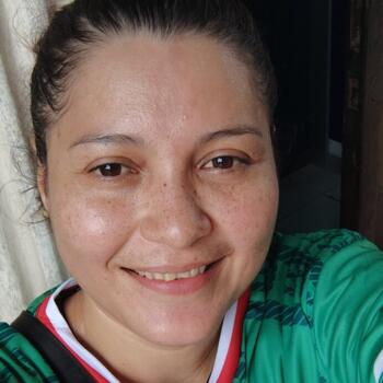 Babysitter Mérida: Sarahi