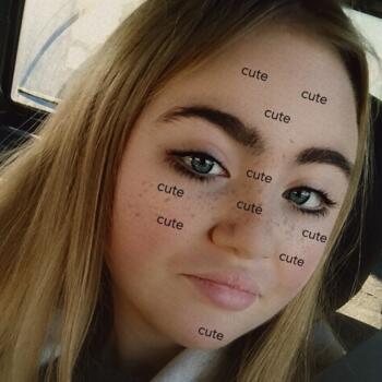 Babysitter in Saint-Maximin-la-Sainte-Baume: Emilia