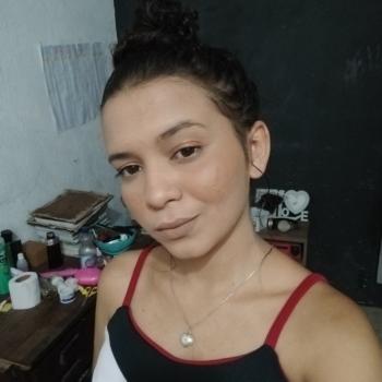 Babá em Fortaleza: Ana Barbara