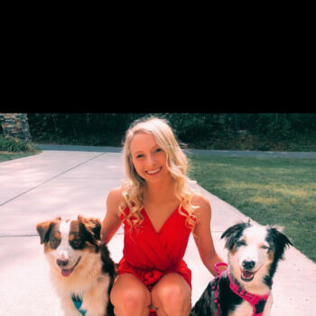 Babysitter in Villa Rica: Kayla