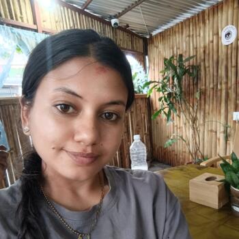 Baby-sitter in Newcastle: Verina