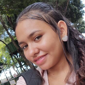 Babysitter Fortaleza: Lusirene