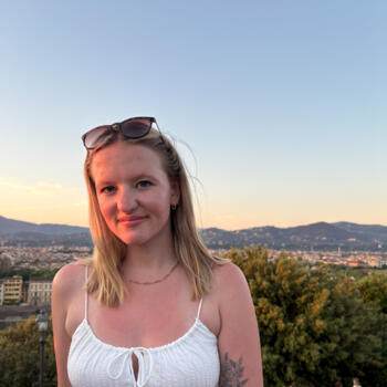 Babysitter Kingston: Liz