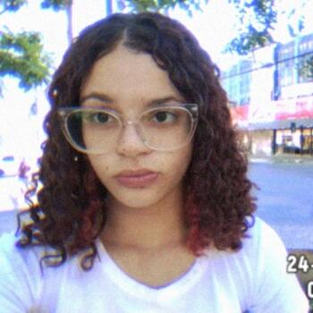 Babysitter Sete Lagoas: Nathaly