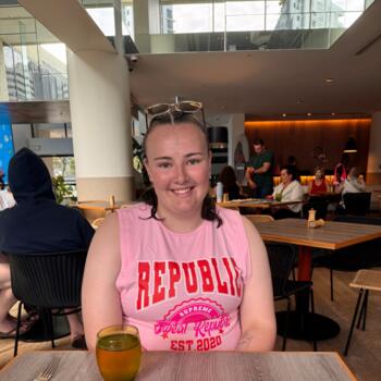 Babysitter em Cambridge: Hannah