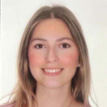 Babysitter in Vitoria-Gasteiz: Maddi
