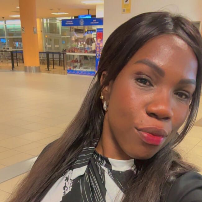 Canguro en Tarragona: Jenny