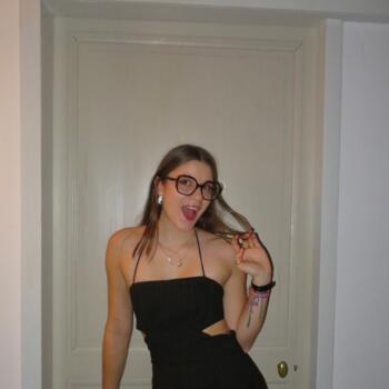 Babysitter in Aslonnes: Ludivine