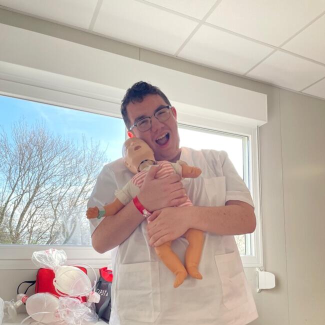 Babysitter in Pierre-Bénite: Esteban