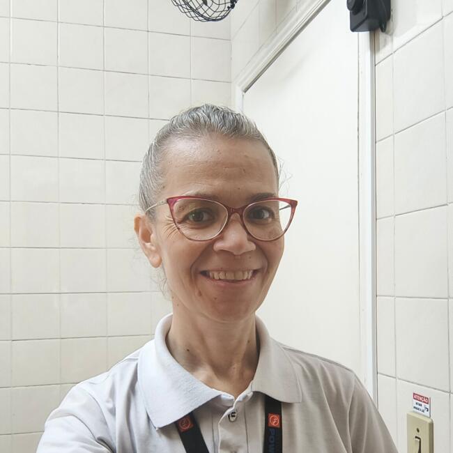 Babysitter in Jundiaí: Gisele