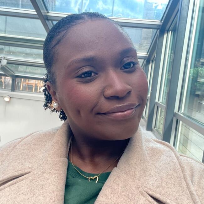 Babysitter em Lisboa: Sara