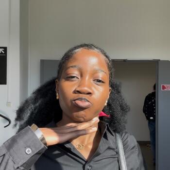 Babysitter Nantes: Evelyne