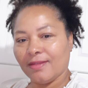 Babysitter em Marinha Grande: Ana