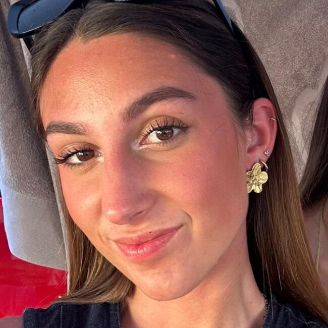 Babysitter in Nicosia: Flavie