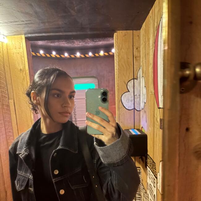 Babysitter in Bruges: Kaylia