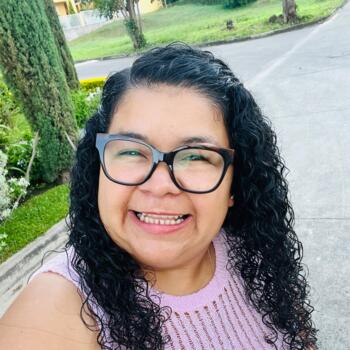 Babysitter Brentwood: Nely yanet