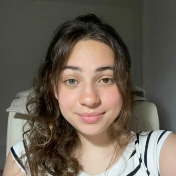 Babysitter in Vila Nova de Gaia: Gabriela