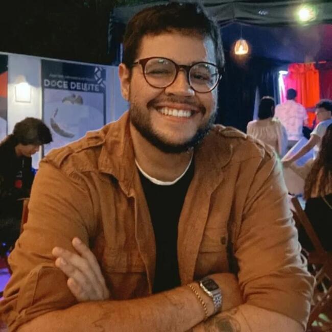 Babá em Rio Branco: Lucas Gercino