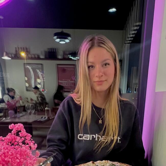 Babysitter in Bénesse-Maremne: Luna