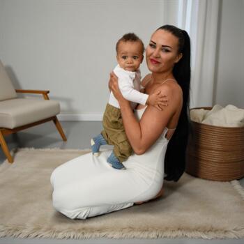 Babysitting job in Aylesbury: babysitting job Holly