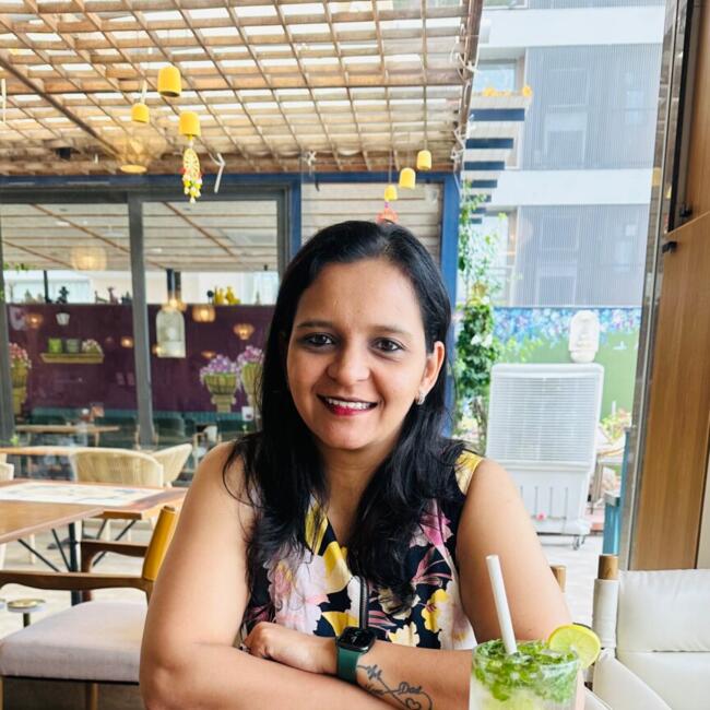 अहमदाबाद में बेबीसिटिंग की नौकरी: Prachi