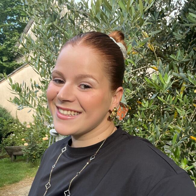 Babysitter in Tanus: Eloïse
