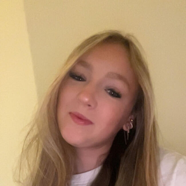 Babysitter in Almelo: Yentl