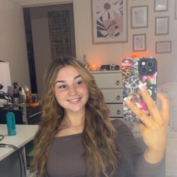 Babysitter in Red Cliffs: Aleshia-Cate