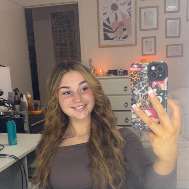 Babysitter in Red Cliffs: Aleshia-Cate