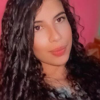 Babysitter in Valle de La Pascua: Vanessa