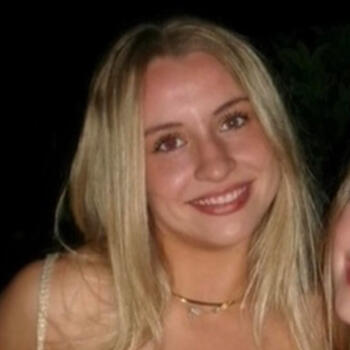 Babysitter in Sydney: Darcie