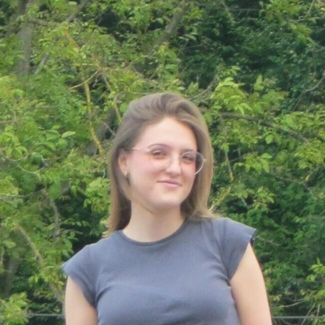 Babysitter in Belgrade: Катарина